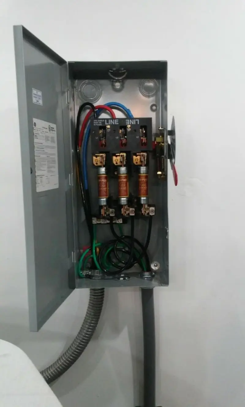Three-phase disconnect switch installed for Electrical Wiring & Rewiring in Irondale